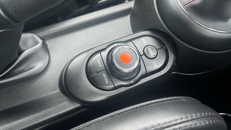 MINI Hatchback 2.0 Cooper S Exclusive II 3dr Auto Petrol Hatchback